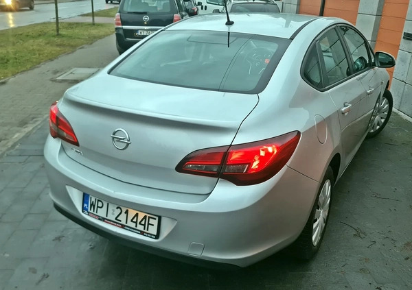 Opel Astra cena 27999 przebieg: 230000, rok produkcji 2016 z Ciechanów małe 191